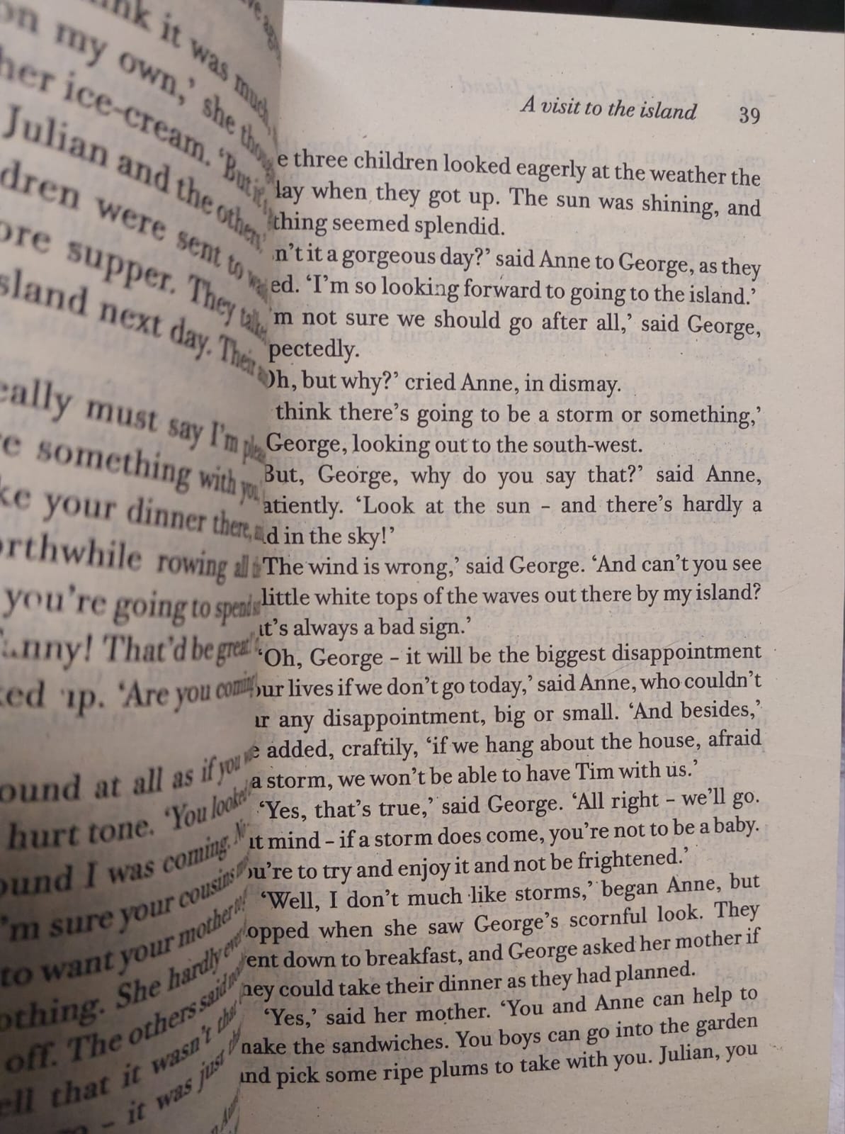 Picture of Famous Five Series 21 Books set by Enid Blyton  (Yellowish - Paperback)