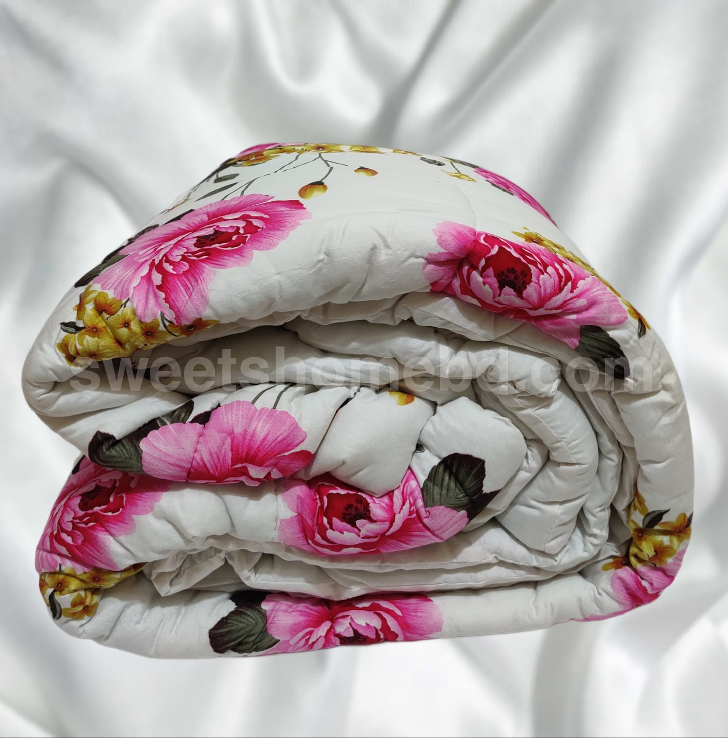 Picture of Comfortable Twill Cotton Febric Comforter