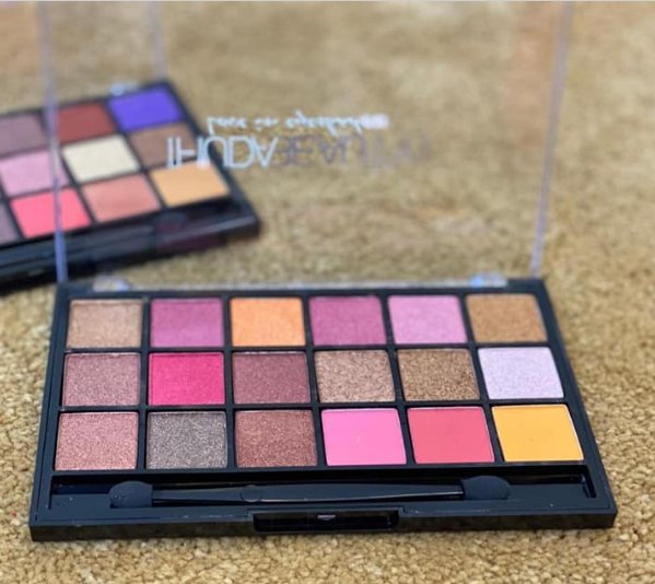 Picture of HUDA 18 Color Eyeshadow Palettes