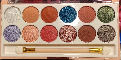 Picture of 12 Color Eyeshadow Pallets