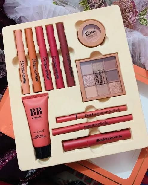Picture of Hengfang 11 IN 1 Full Makeup Set