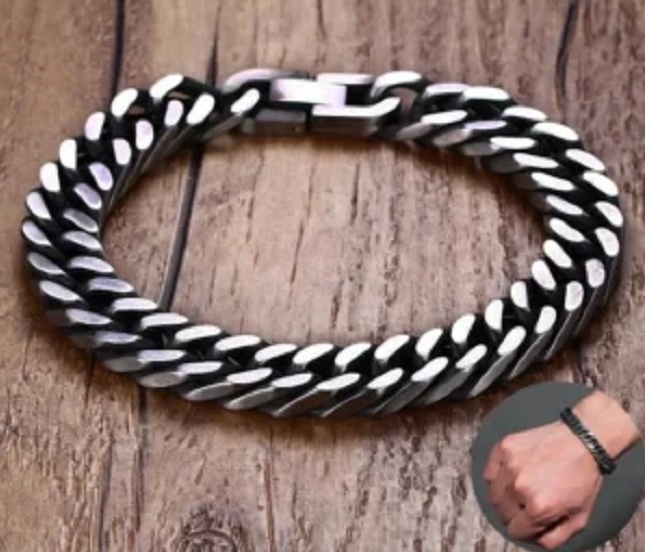 Picture of Men’s luxury jewelry