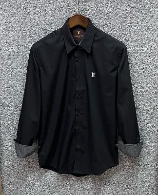Picture of LV Solid Shirt Black