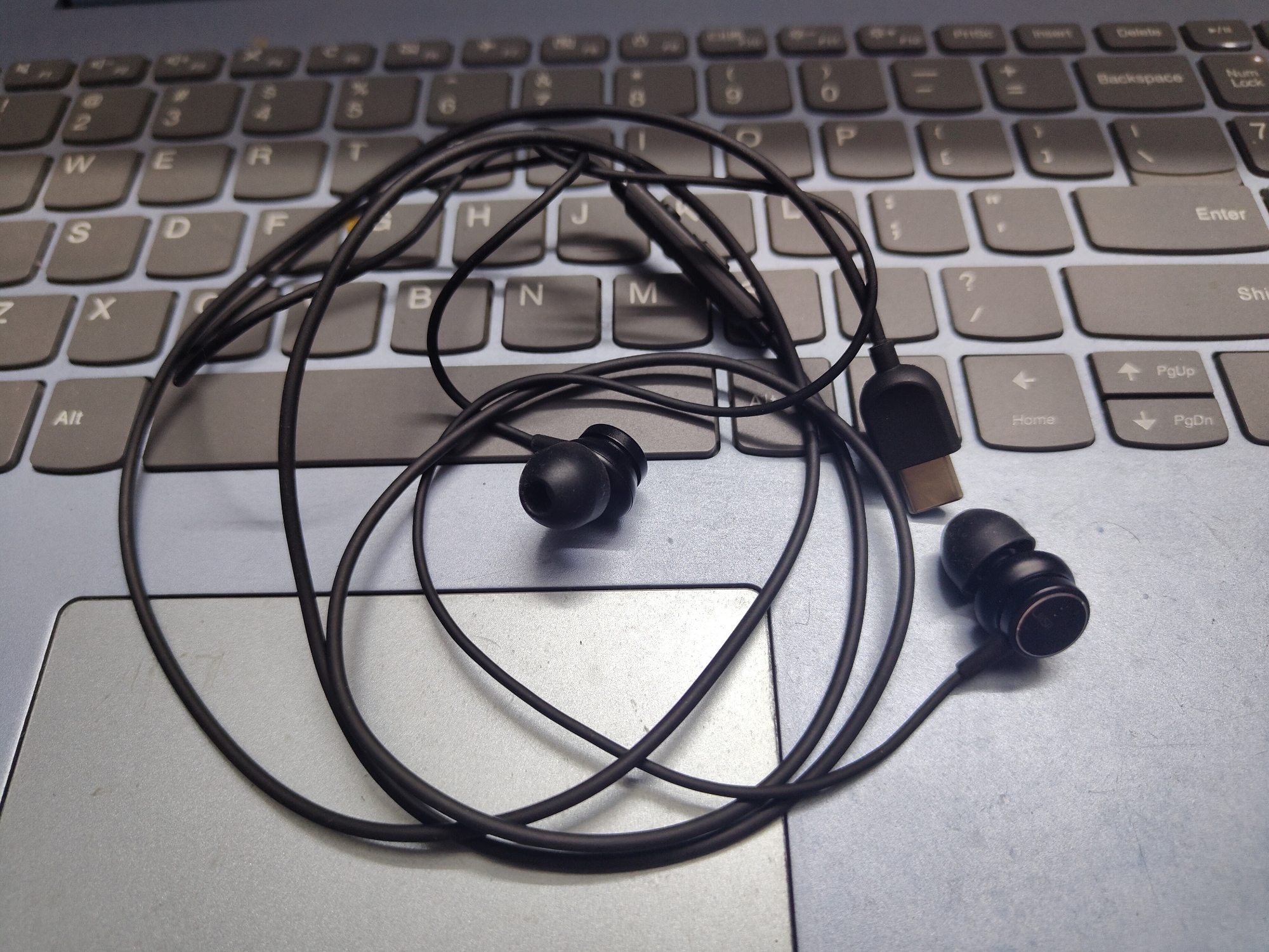 Picture of UiiSii HM9c Wired Earphone Type-C (Best Quality)