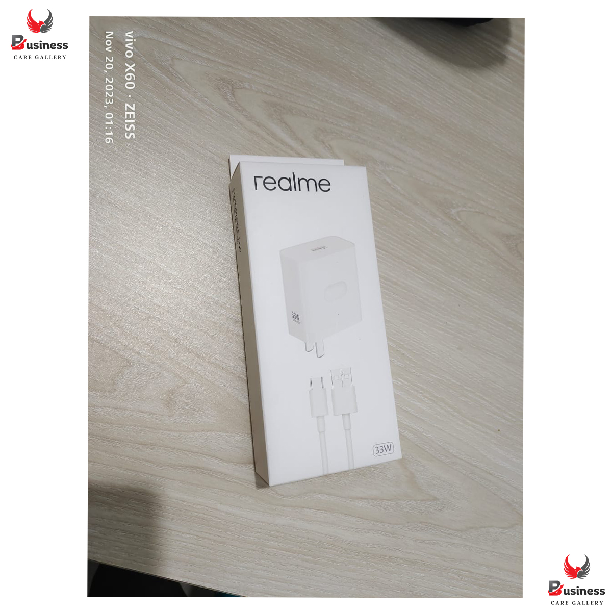 Picture of Original Realme 33W Super VOOC Flash Fast Charger Type C For Realme Real 33W