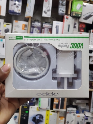 Picture of Orginal OPPO VOOC New Fast Flash Charger With USB Cable TypeC