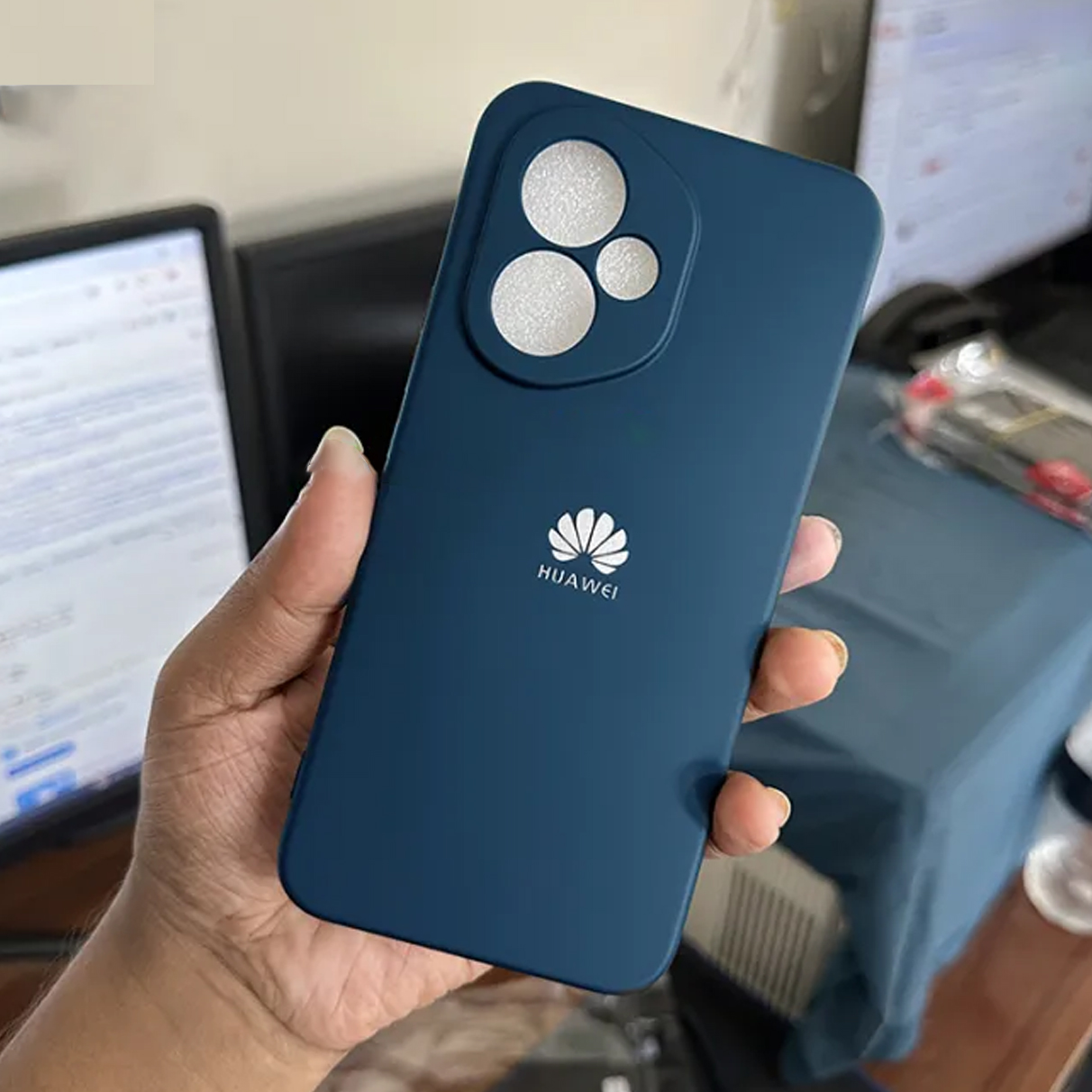 Picture of Shockproof & Transparent Crystal Clear Back Cover Case / Matte Protective Lens Flexible Back Cover for Honor 400 5G | Slim Silicone Cover with Soft Lining Shockproof Full Body Bumper Case