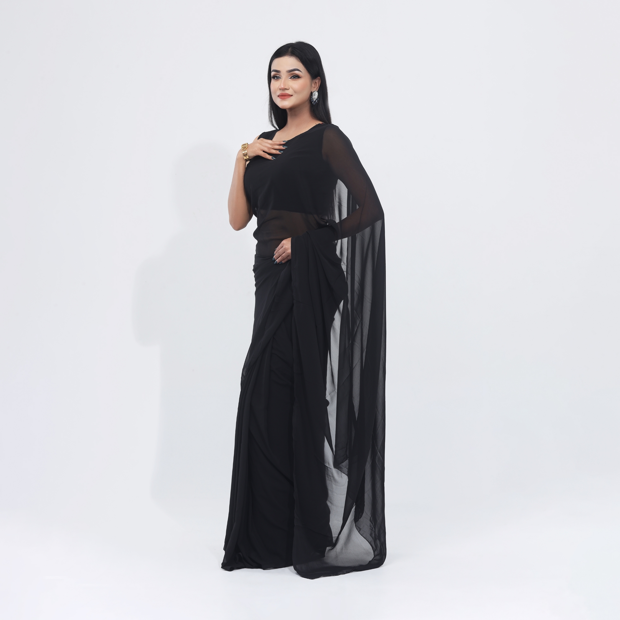 Picture of Lightweight Georgette Saree for Women, Adorned in A Soothing Black Hue- Versatile for all seasons- Ideal for Casual Elegance