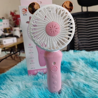 Picture of Cute rechargeable Mini Cooling fan portable spray fan water Mist spray cooler 6810