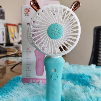 Picture of Cute rechargeable Mini Cooling fan portable spray fan water Mist spray cooler 6810