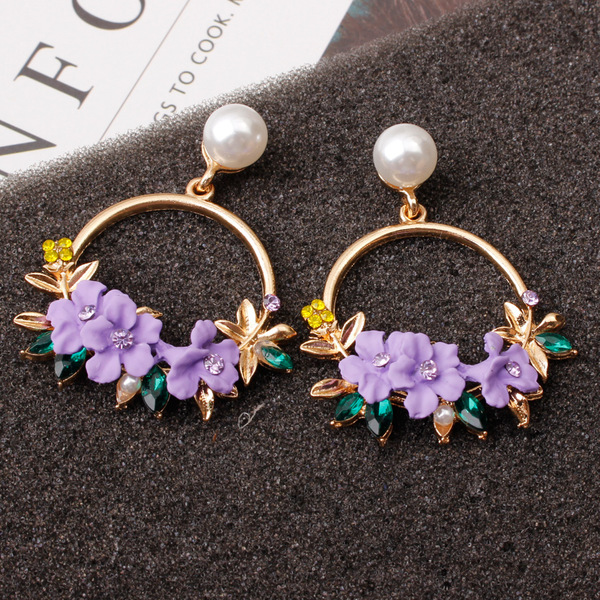 Picture of Ladies earring  new design earrings