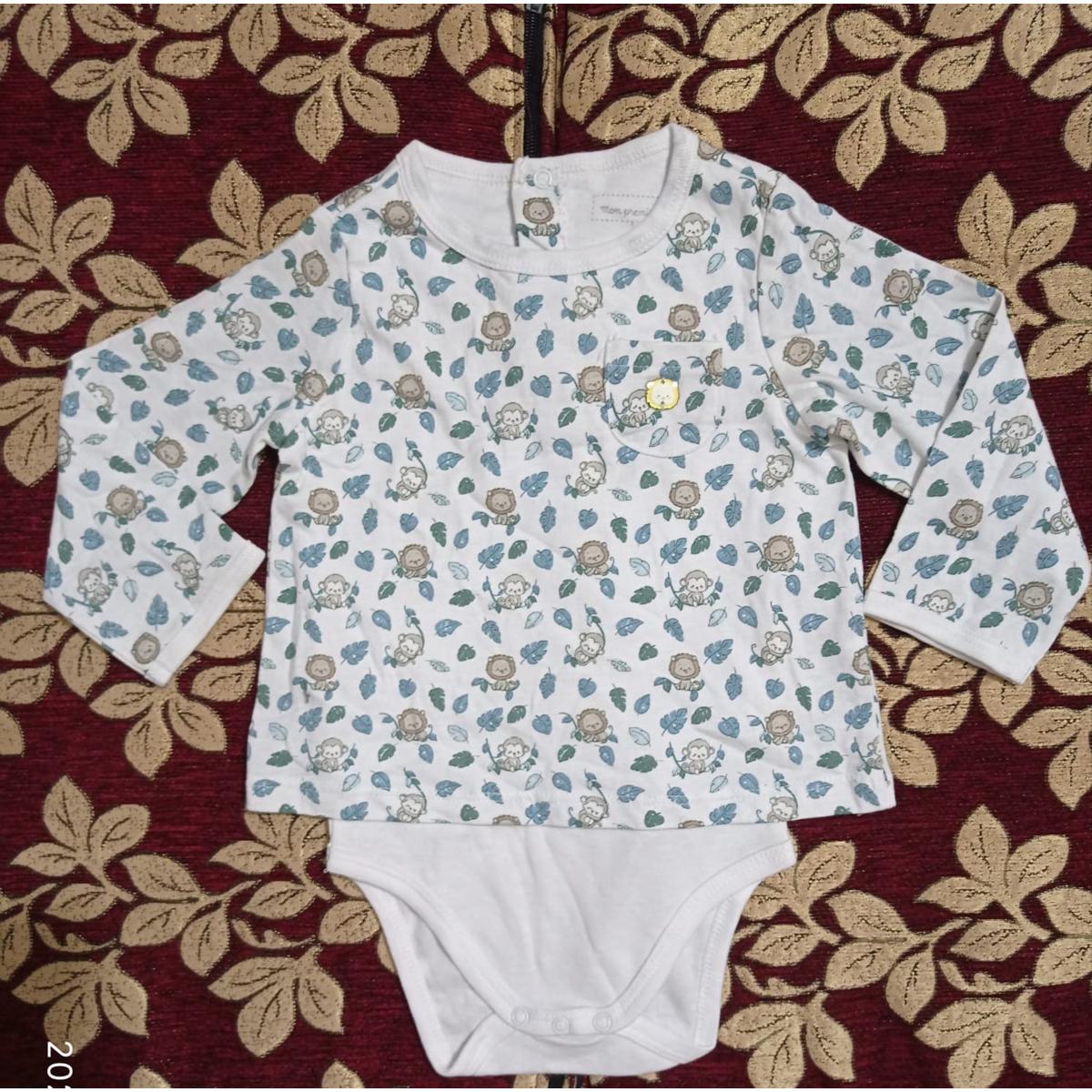 Picture of Baby Stylish Romper with frog back button and front pocket double part for kids