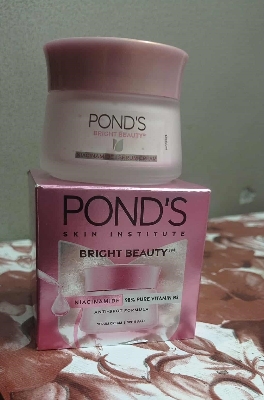 Picture of Indian Product Ponds bright beauty With Niacinamide 98% Pure Vitamin B3 Face cream used For Women...50 Gm
