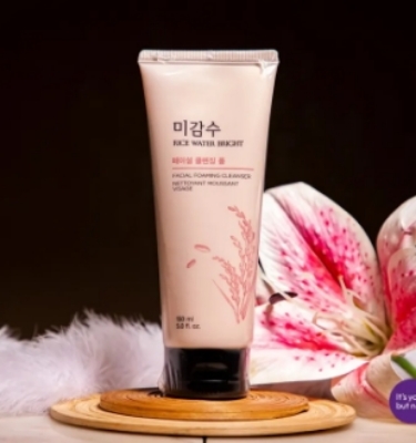 Picture of The Face Shop Rice Water Bright Face Foaming Cleanser 150ml