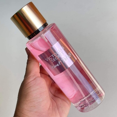 Picture of Victoria's Secret Velvet Petals Fragrance Mist,250ml