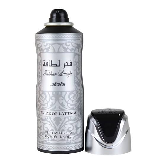 Picture of Lattafa Fakhar Perfumed Spray for Men 200ml