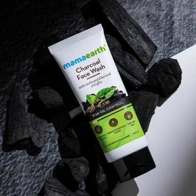 Picture of Mamaearth charcoal facewash for oil control - 100 ml