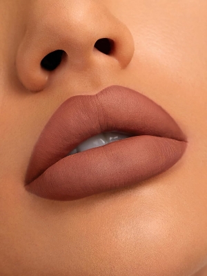 Picture of She Glam Matte Allure Liquid Lipstick (Vetiver