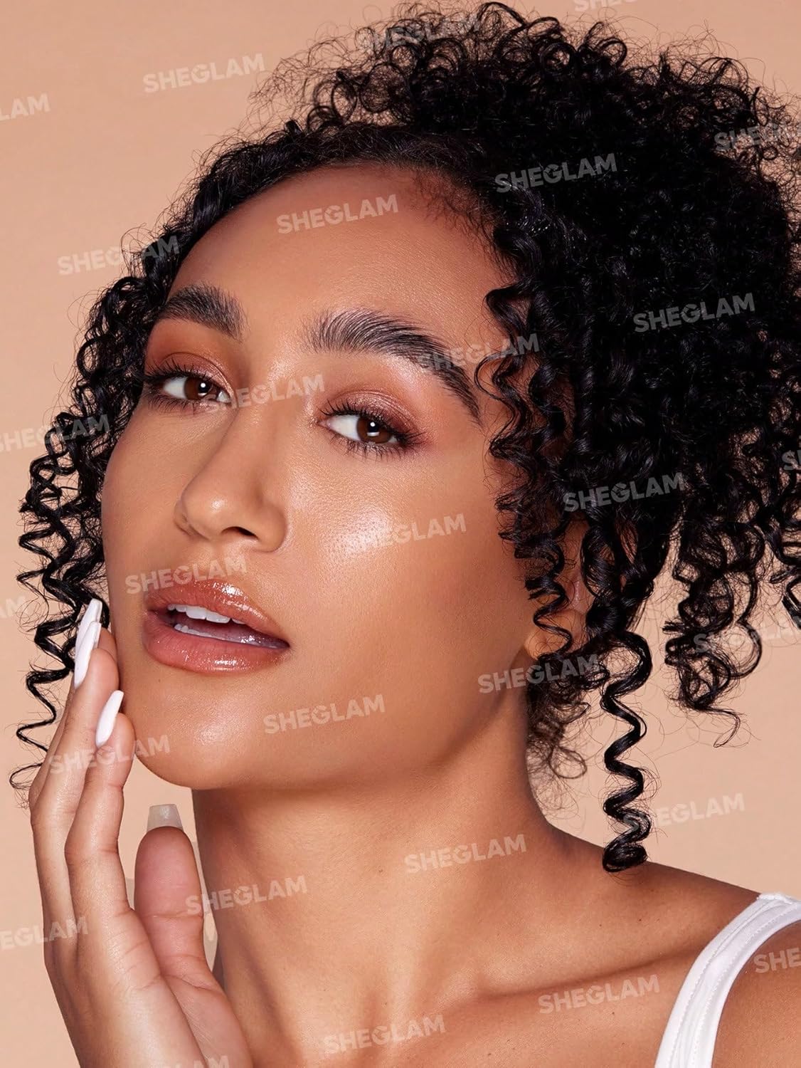 Picture of SHEGLAM Skinfinite Hydrating Foundation Almond