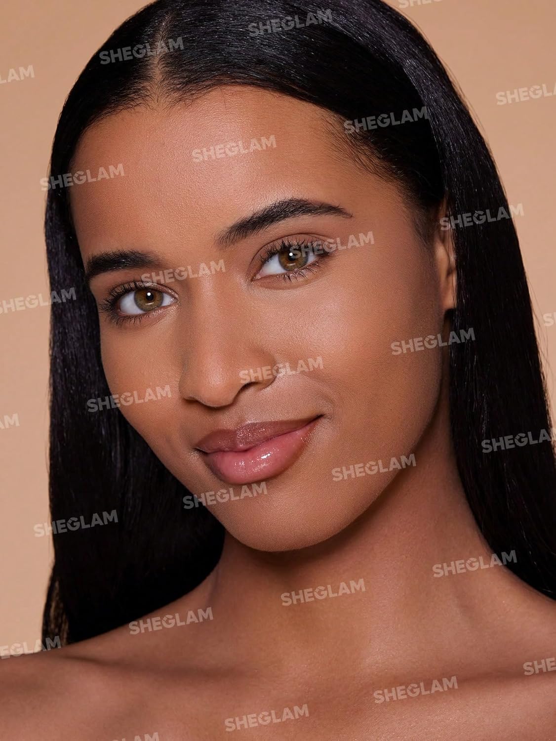 Picture of SHEGLAM SKin-Focus Full Coverage Powder Foundation Oil-Control Lightweight Face Pressed Powder Makeup-Almond