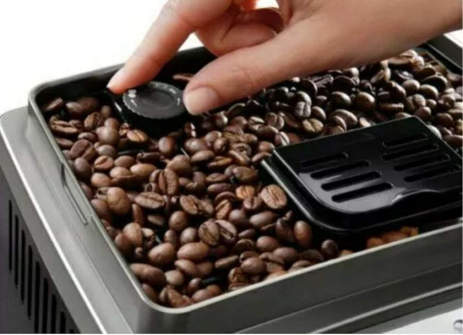 Picture of De'Longhi Magnifica S Smart Bean To Cup Coffee Machine ECAM250.33.TB