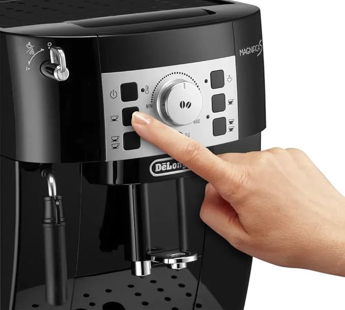 Picture of De'Longhi Magnifica S, Automatic Bean to Cup Coffee Machine, Espresso and Cappuccino Maker, ECAM22.140.B, Black