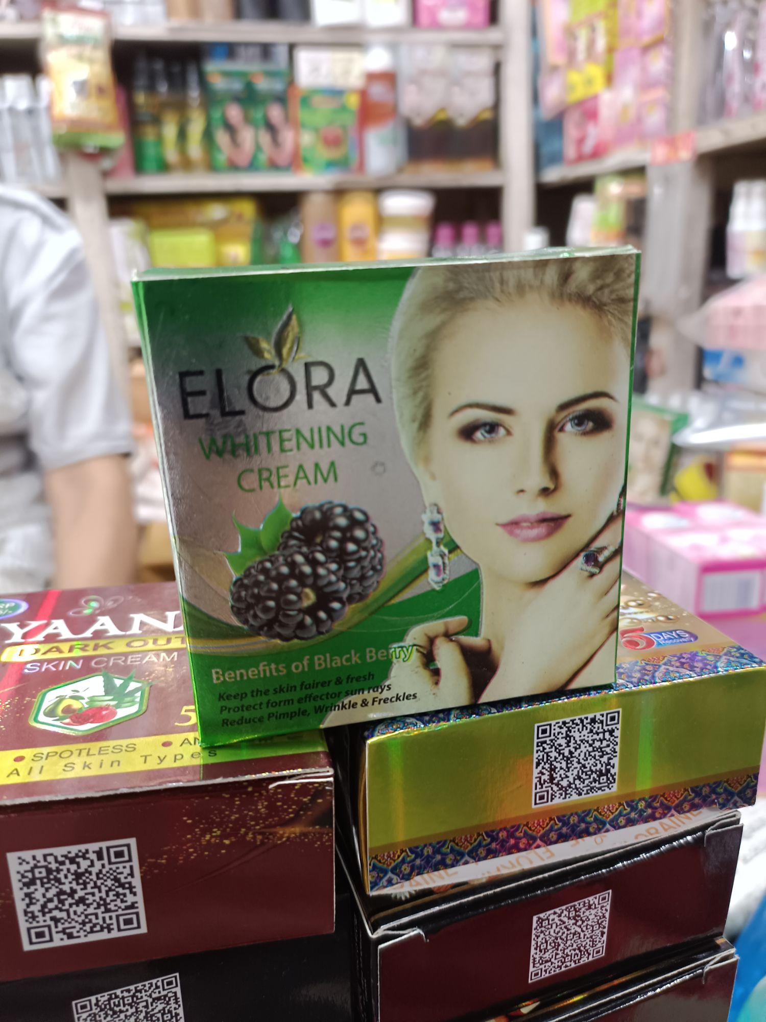 Picture of Elora Whitening Cream