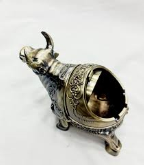 Picture of Full brass ashtray Saar design Universal Mini Ash Bin Car Ashtray