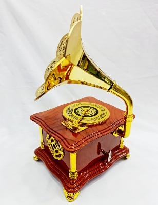 Picture of Gramophone model Musical jewellery Boxes Retro  Gift Decor.