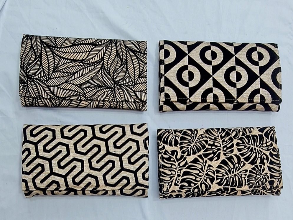 Picture of New Design Bangladeshi Handicraft Ladies Hand Parse Bag Jute Materials