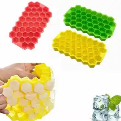 Picture of Silicone lce Cube Trays with Lids Honeycomb Silicone lce Cube Tray 37 Grid lce Cube Mold Flexible Silicone 37 Cavities Honeycomb Shaped Stackable Durable Dishwasher Safe Silicone lce Cube Tray Mold Maker With Lid