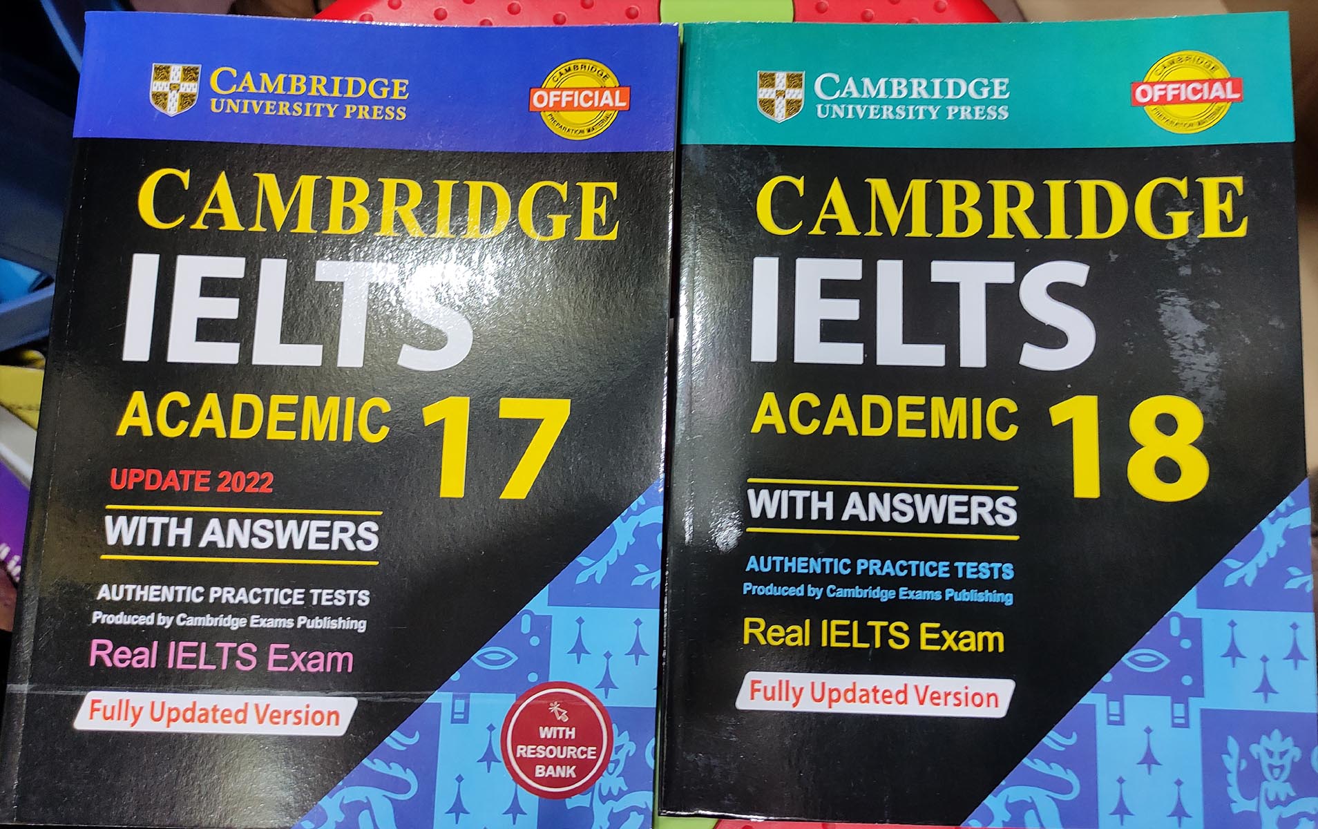 Picture of Cambridge IELTS Academic With Answer 17-18 (2 Pcs Books)
