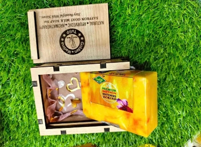 Picture of Hand Made Goat Milk Jafran Soap With Wooden Box 100g