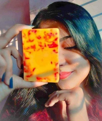 Picture of Hand Made Real Saffron Goat Milk Bar Soap -90g