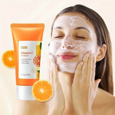 Picture of Fenyi Vitamin C Cleanser Whitening Face Wash Deep Cleansing-50gm