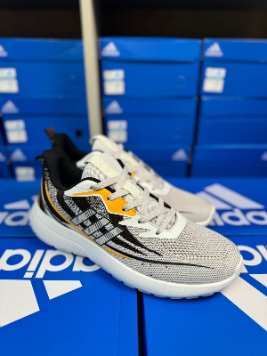 Picture of Mans Sneakers