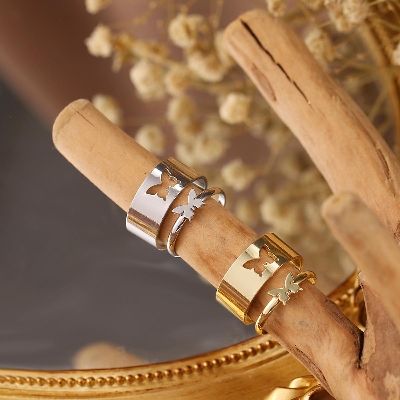 Picture of 2Pcs/Set Couple Rings Butterfly Rings Heart-to-heart Lovers Vow Rings Wedding Jewelry Fashion Accessories