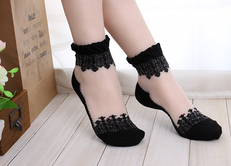 Picture of Warm Comfortable Stylish Socks Cotton Bamboo Fiber Garbage Socks For Women