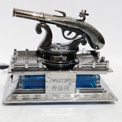 Picture of Car Fragrance Metal Air Freshener Car Dashboard Perfume