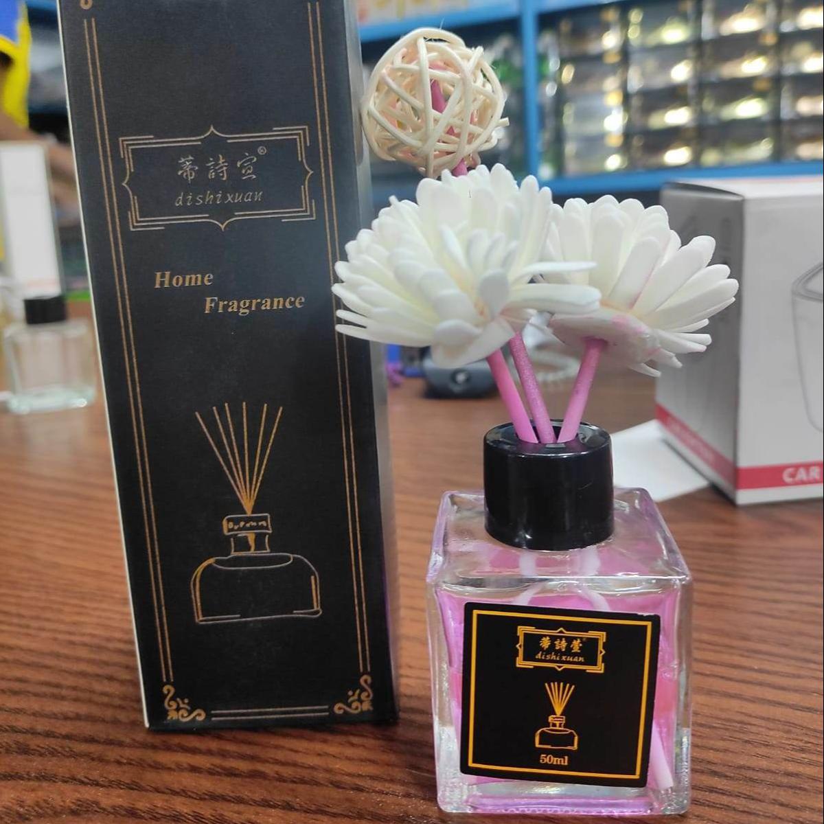 Picture of car premium perfumer with flower