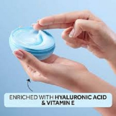 Picture of International Indian Product Ponds Super Light Gel Oil Free Moisturiser – 100ml