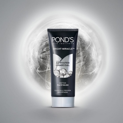 Picture of PONDS BRIGHT MIRACLE FACE WASH | WITH ACTIVATED CHARCOAL  DETOX FACE WASH 100gm