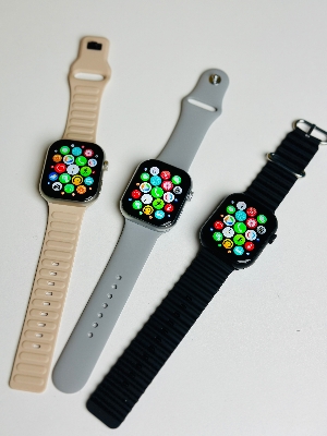 Picture of Keqiwear KW2 Max Smartwatch With 3 Bracelets – 49mm- Gold