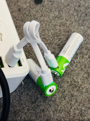 Picture of SmarToools RB40 AA 1.5V 2600mWh Rechargeable Battery (2 Pcs Set)