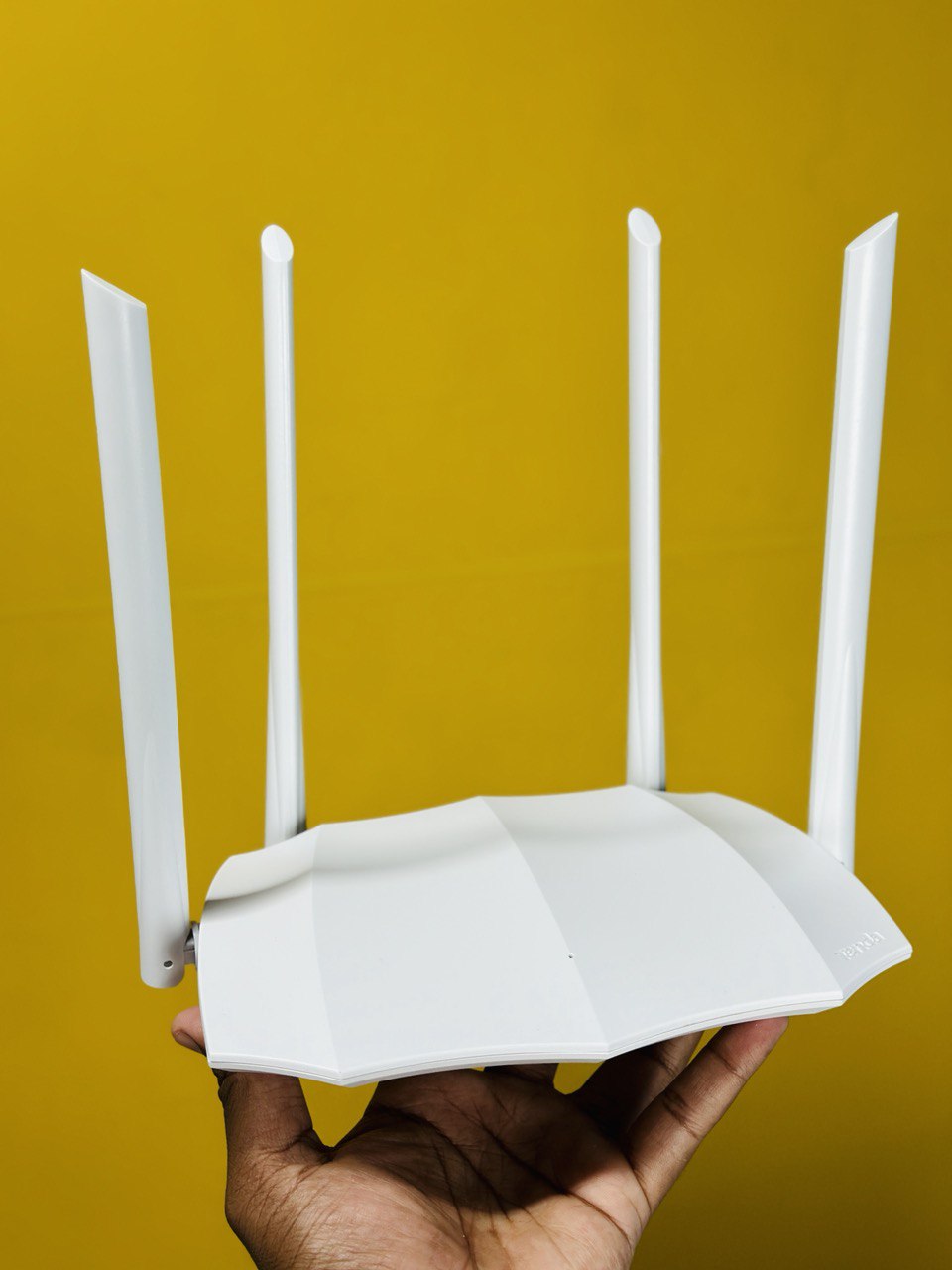 Picture of Tenda AC5 AC1200 Smart Dual-Band WiFi Router