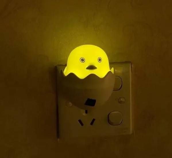 Picture of Yellow Duck With Egg Shape Led Night Light