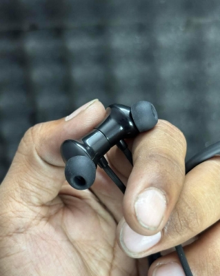 Picture of Valdus VS-63 EnC Bluetooth Neckband