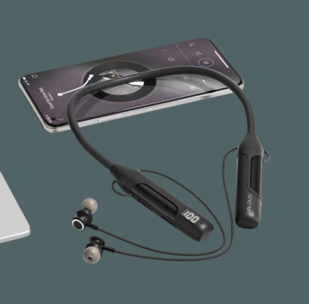 Picture of VALDUS VS83 Premium Neckband Supports Extra Memory card and upto 150 hours of Music