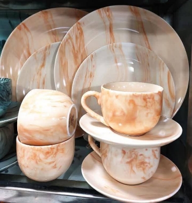 Picture of 32 pc Marvel ceramic  Dinner set