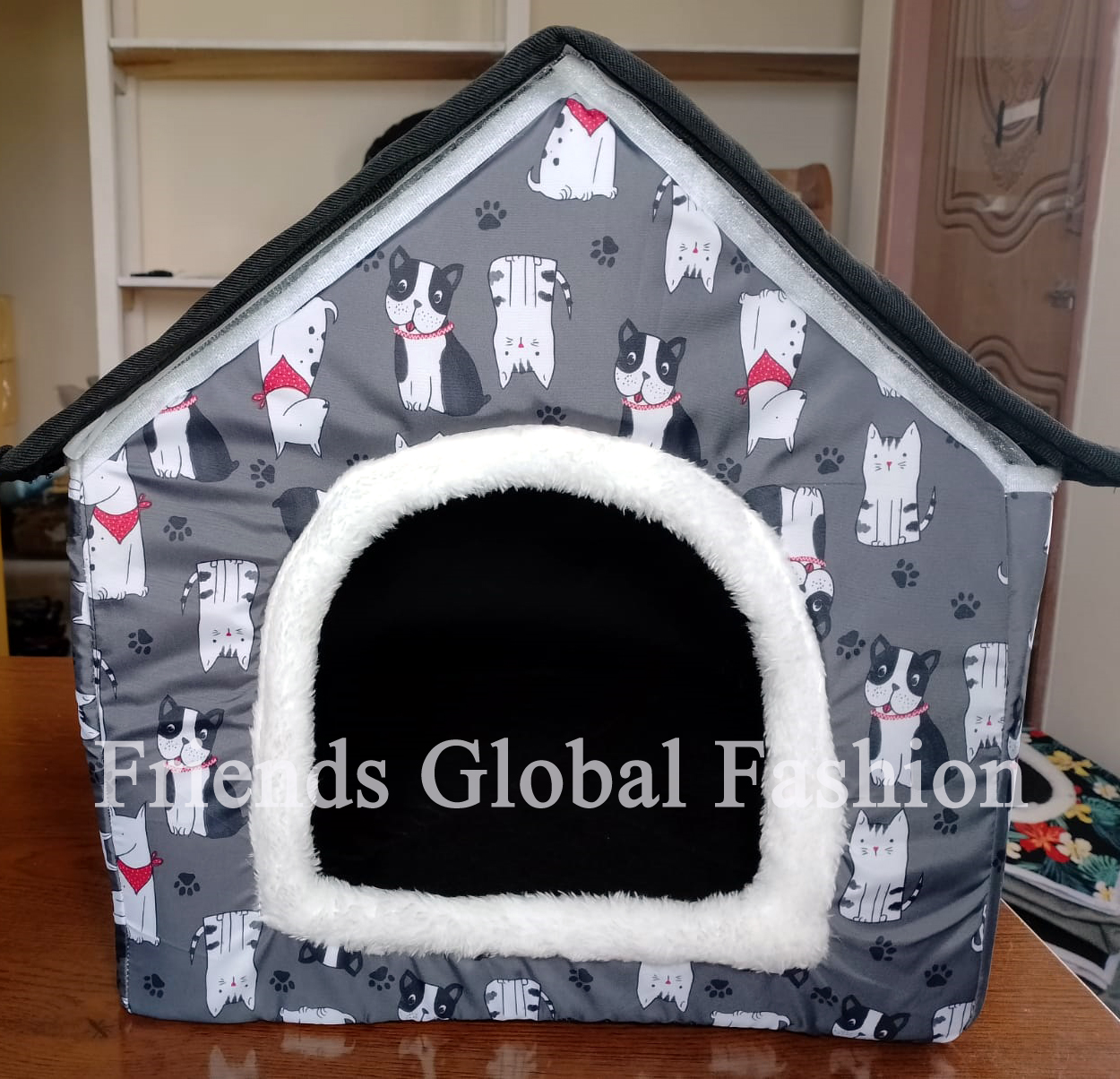 Picture of Pet Home/House For Dog Cat Rabbit will be able to sleep comfortably Red Miki